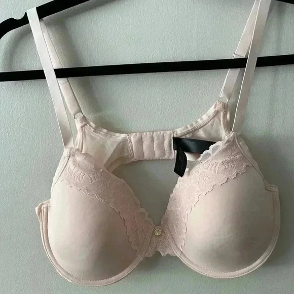 NWOT NATORI Bra 38B - Picture 1 of 4